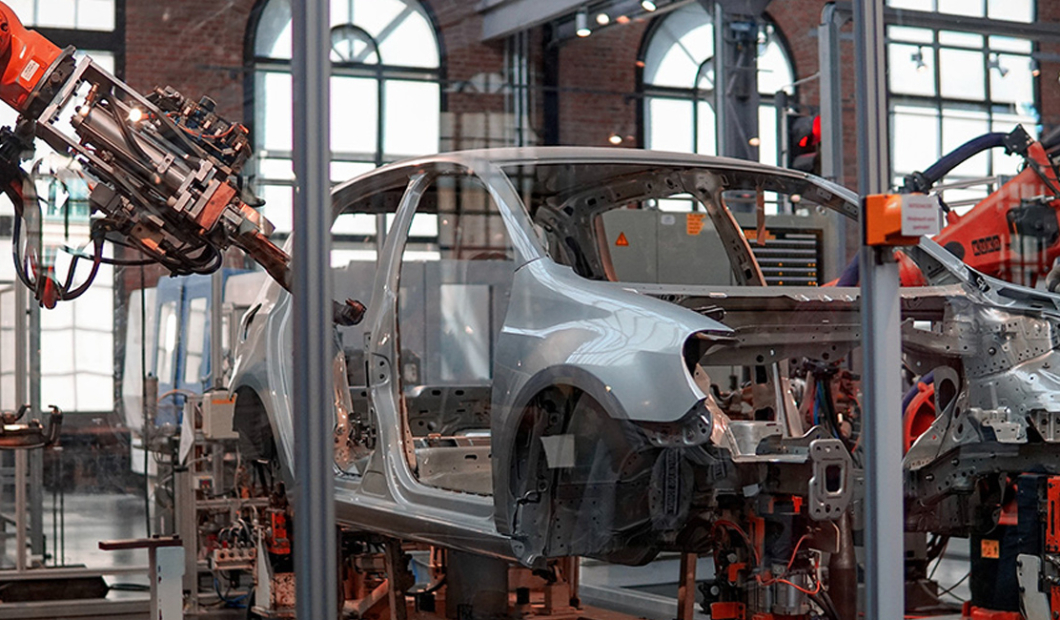 The Impacts of Technology on Manufacturing Workforce